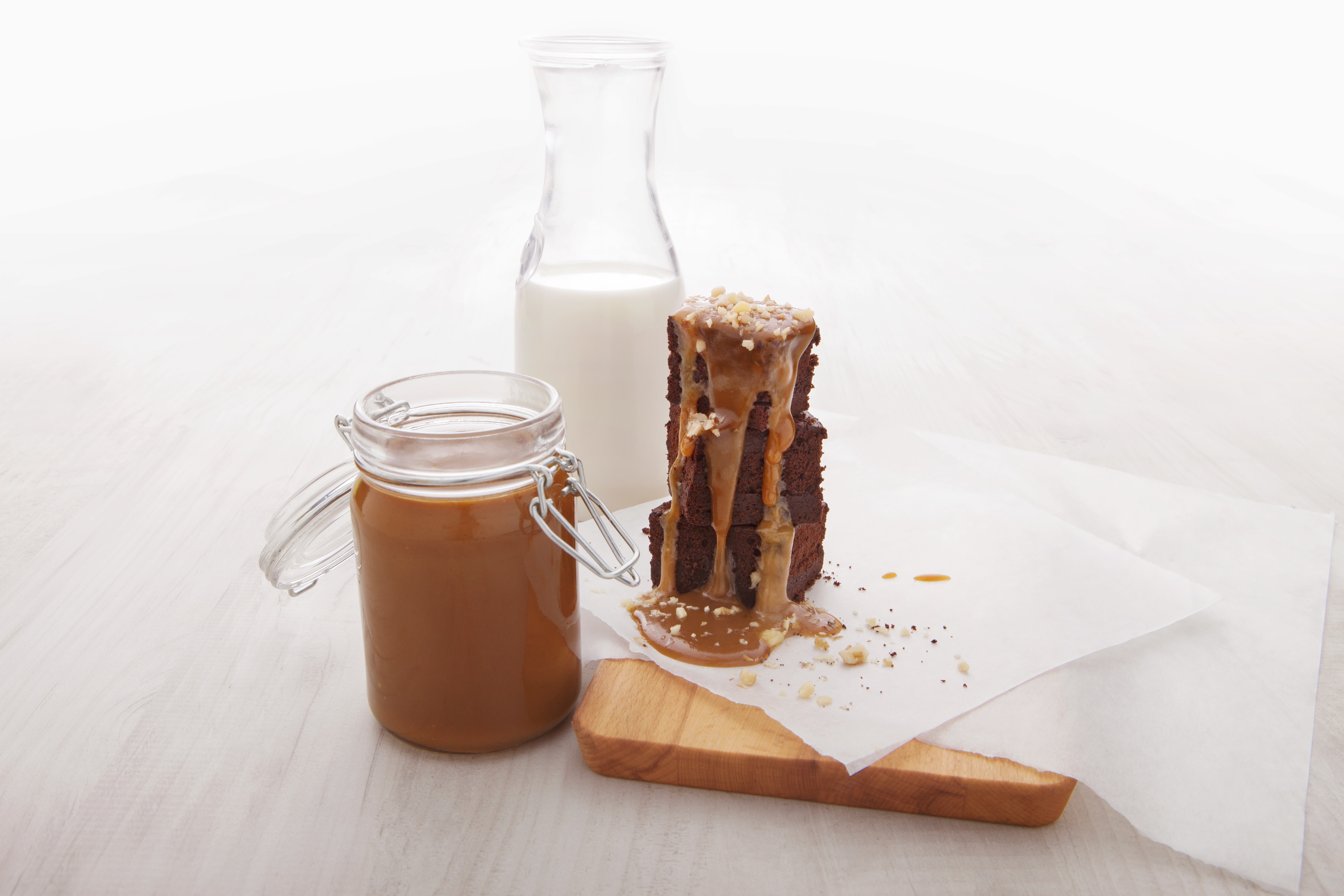 Sos Karamel Masin dengan Brownie Coklat