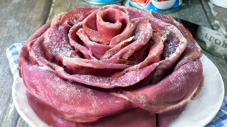 Rose Crepe Milk Coconut Blueberry Cheese